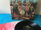 The Beatles - Sgt Peppers Lonely Hearts Club Band