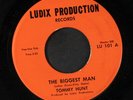 TOMMY HUNT: The Biggest Man / Never Love A Robin 45 Soul