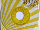 JOHNNY CASH - TRAIN OF LOVE / THERE YOU GO - SUN 258 EX PLUS