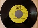 The Heptones - Gunman coming to town / Tommy Mccook - Rivington city RIO 7