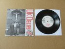 UK DECAY / PNEUMANIA Split Single PLASTIC RECORDS 1979 DIY 1ST PRESS 7
