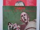 QUEEN NEWS OF THE WORLD EMI EMA 784 FREDDIE MERCURY BRIAN MAY GATEFOLD INNER