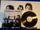 Wings London Town with NM Poster Paul McCartney LP 1978 PAS 10012