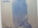 7/45 THE SMITHS : HAND IN GLOVE (UK)