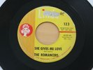 THE ROMANCERS She Gives Me Love/Take My Heart 45 Northern Soul Garage HEAR