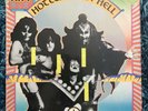 Lp Kiss Hotter than hell 1975 CBLP9098 Brazil Promo sticker Excellent condition