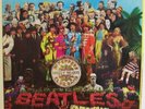 THE BEATLES - SGT PEPPERS LONELY HEARTS CLUB BAND - 1971 LP RECORD w/THE INSERT