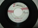 45 RPM RECORD RED & WHITE SWAN LABEL BEATLES SHE LOVES YOU / I'LL GET YOU