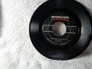 LEE MOSES on [Musicor 1227] Reach Out I'll Be There/Day Tripper