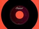 The Beatles John Lennon US 45 Capitol / Cema S7-17783 Give Peace A Chance