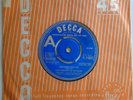 Vince Philpott & The Drags.Eeny-Miny Mo/The Cramp.7