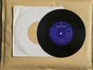Ramones - Rockaway Beach. 1977 Phillips 6078611 - RARE Irish Pressing.