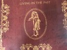JETHRO TULL - LIVING IN THE PAST 