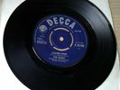 THE BIRDS - LEAVING HERE / NEXT IN LINE DECCA RECORD LABEL 7