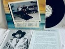 DAVID ALLAN COE Family Album w/ Rare Press Kit LP White Label Promo KC 35306 NM-