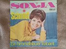 Sonja SCHMIDT                Ein himmelblauer trabant