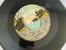 Lloyd Charmers - Hi Shan Oh Me Oh My - Vinyl 45 1970 Escort Label Vg Viny play