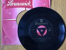 ROCK VINYL - BILL HALEY & HIS COMETS - (WE’RE GONNA) ROCK AROUND THE CLOCK - 45