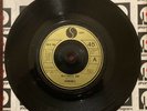 THE RAMONES BLITZKRIEG BOP 7” SIRE UK 1976 LIGHT GREEN INJECTION LABEL