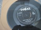 LINDA HOPKINS Mama's Doin' The Twist  1962  CORAL    superb EX
