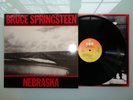 BRUCE SPRINGSTEEN-NEBRASKA..SUPERB  1ST UK PRESS NEAR MINT VINYL LP RECORD 1982