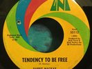 Rabbit Mackay 45 Tendency To Be Free / Somebody Beat Me UNI Original (1969)