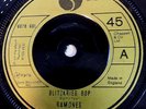 RAMONES   Blitzkrieg Bop   SIRE 1976 UK 1ST PRESS 7