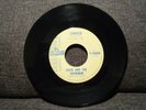 Liberty EDDIE AND THE SHOWMEN   Scratch & Squad Car 45 Record   Audition Record