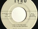 * MOCKERS Don't Let Me Down RARE PRIVATE RAW GARAGE SURF PUNK Tyro 45 EP HEAR