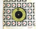 RAMONES - BLITZKRIEG BOP 7” SIRE UK 1976 LIGHT GREEN INJECTION LABEL 6078 601