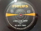 A HOUSE IN THE COUNTRY // PRETTY THINGS RARE OZ PRESS PHILIPS 1966 RAY DAVIES