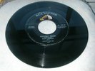 45 RPM RECORD /  ROCKABILLY  /  ELVIS  PRESLEY /   MYSTERY  TRAIN    /    VG++