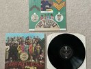 THE BEATLES - Sgt Pepper's 1967 Vinyl Stereo LP Incl Cutout (Ref PCS 7027) VG+