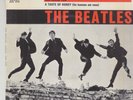 THE BEATLES SHE LOVES YOU french EP ODEON SOE 3741 Dark label tear on back cover