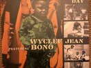 U2 Bono Wyclef - New Day 12