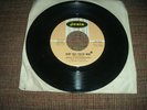 Johnny & The Expressions - Shy Girl / Now That You're Mine 1965 Northern Soul