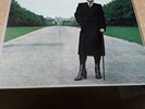 ELTON JOHN SIGNED VINYL ALBUM . A SINGLE MAN .. EX CONDITION .