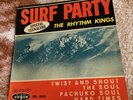 THE RHYTHM KINGS French EP 45 SURF PARTY TWIST AND SHOUT gogo garage pop rock