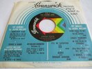 BARBARA ACKLIN - AM I THE SAME GIRL / BE BY MY SIDE - BRUNSWICK