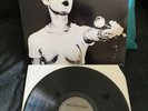 SIOUXSIE & THE BANSHEES Love in a void