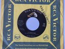 ELVIS PRESLEY-IT HURTS ME/KISSIN’ COUSINS 45 RPM 7” Vinyl 1964