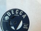 TOMMY STEELE ROCK WITH THE CAVEMAN / ROCK AROUND THE TOWN TRI DECCA F 10795
