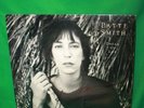 Signed Patti Smith Dream of Life Record Album AL 8453 w/ COA