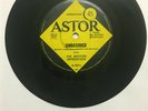 Masters Apprentices Undecided, Living in a Childs Dream  2 45rpm 7 single