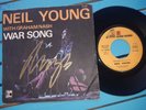 neil YOUNG autogramm 45t vinyle WAR SONG signed live concert collectors & NASH