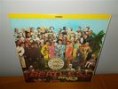 The Beatles . Sgt. Pepper Lonely Hearts Club Band . Marble Vinyl . Insert . LP