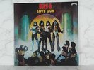 Kiss : Love Gun.   Original 1977 Press c/w Gimmick Gun