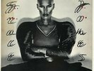 GRACE JONES 