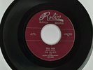 THE VELVETS I Cried / Tell Her RARE Doo Wop R&B 45 on ROBIN 127