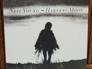 NEIL YOUNG HARVEST MOON - 2LP VINYL SET 